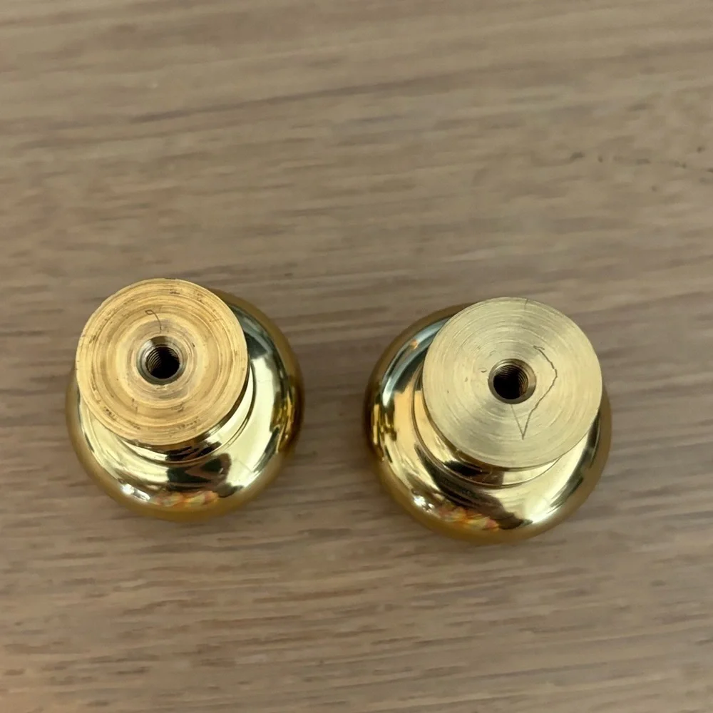 Set of 2‎ cabinet door knobs Solid brass. New